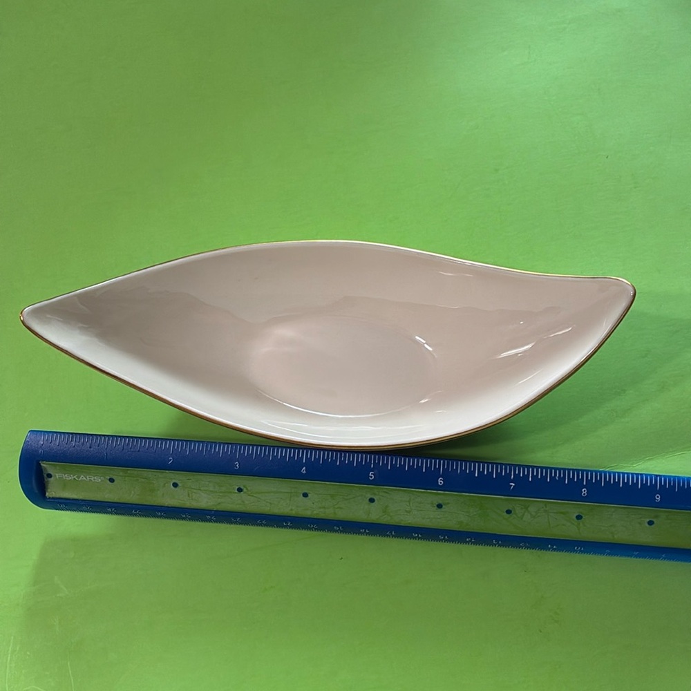 Lenox HolidayHolly - TREAT PLATE TRIO - Picture 10 of 12